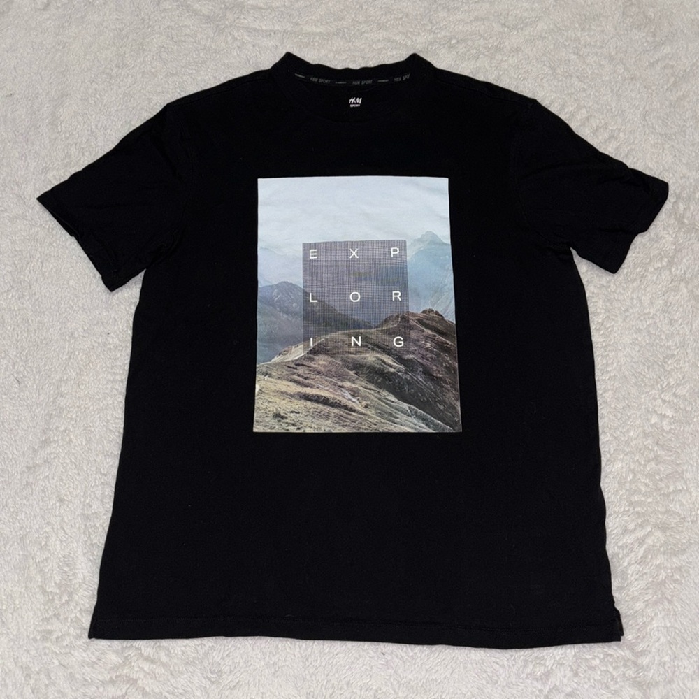 H&M sport adventures t-shirt